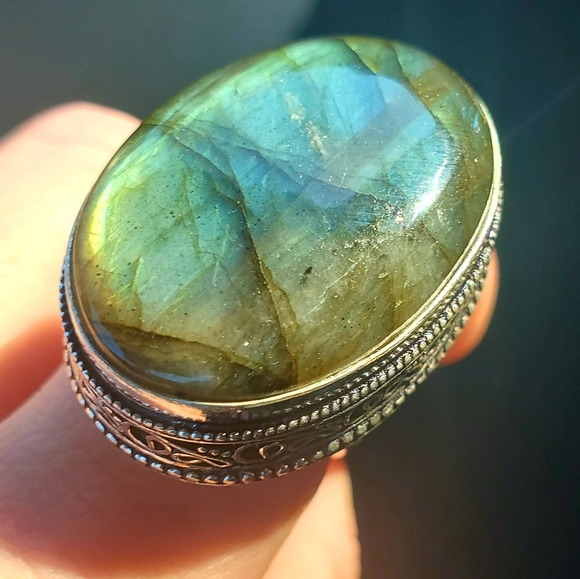 *SALE* New Huge Labradorite 925 Silver Ring. - Picture 13 of 16